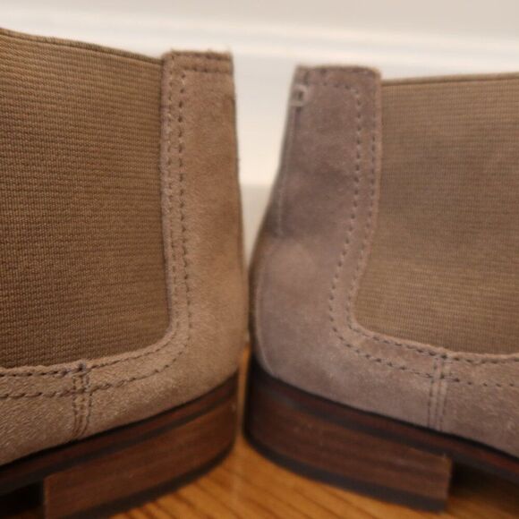 FRYE Mallory Chelsea Suede Leather boots taupe pull on booties fall heel 7.5 - Picture 7 of 11